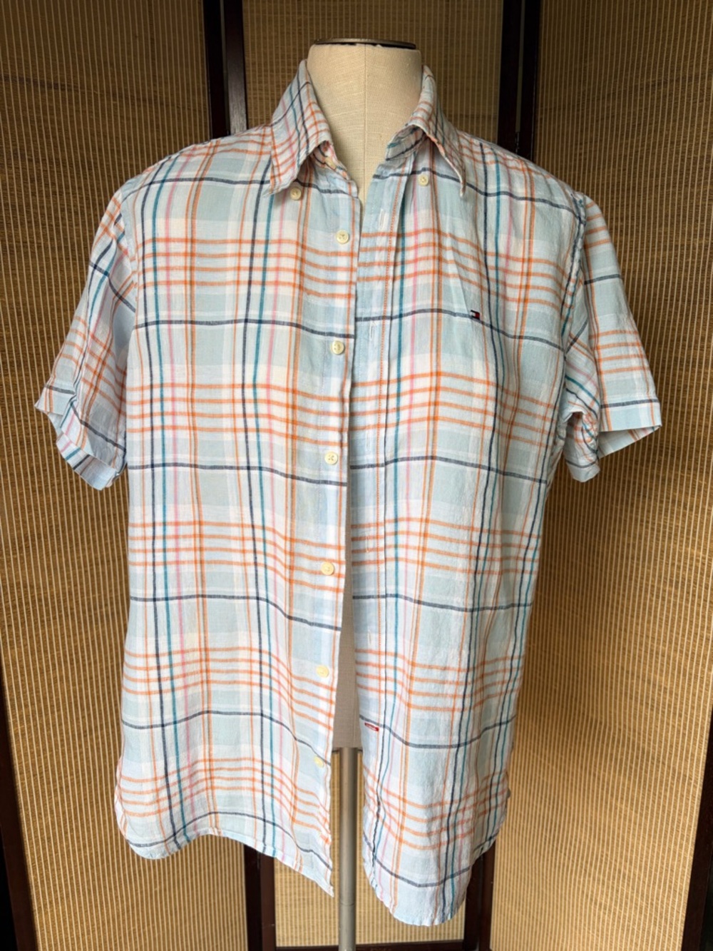 Tommy Hilfiger 100% Linen men’s  Blue & Orange Plaid Short-Sleeve Button-Down.